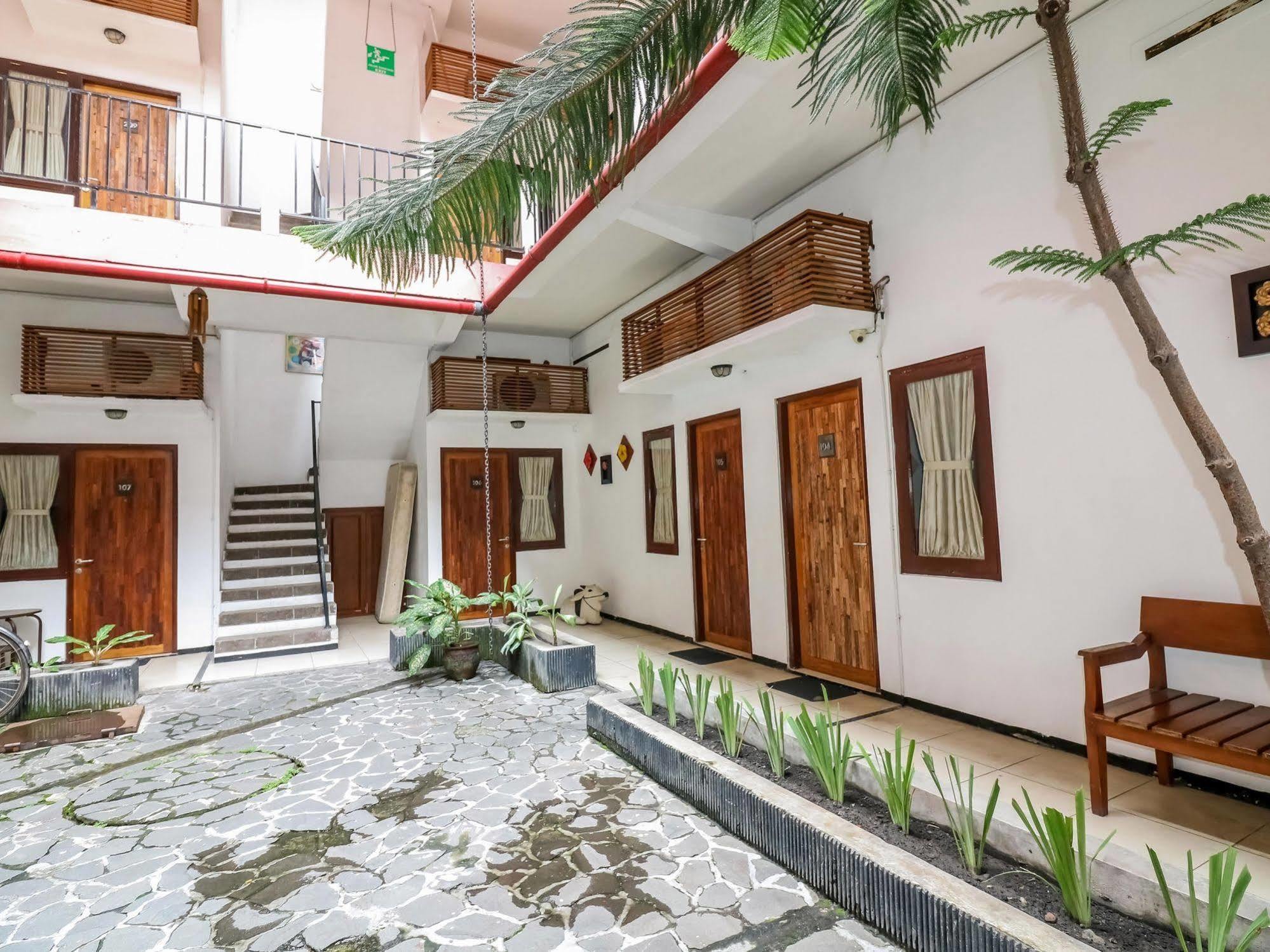 Mawar Asri Hotel Jogyakarta Zewnętrze zdjęcie